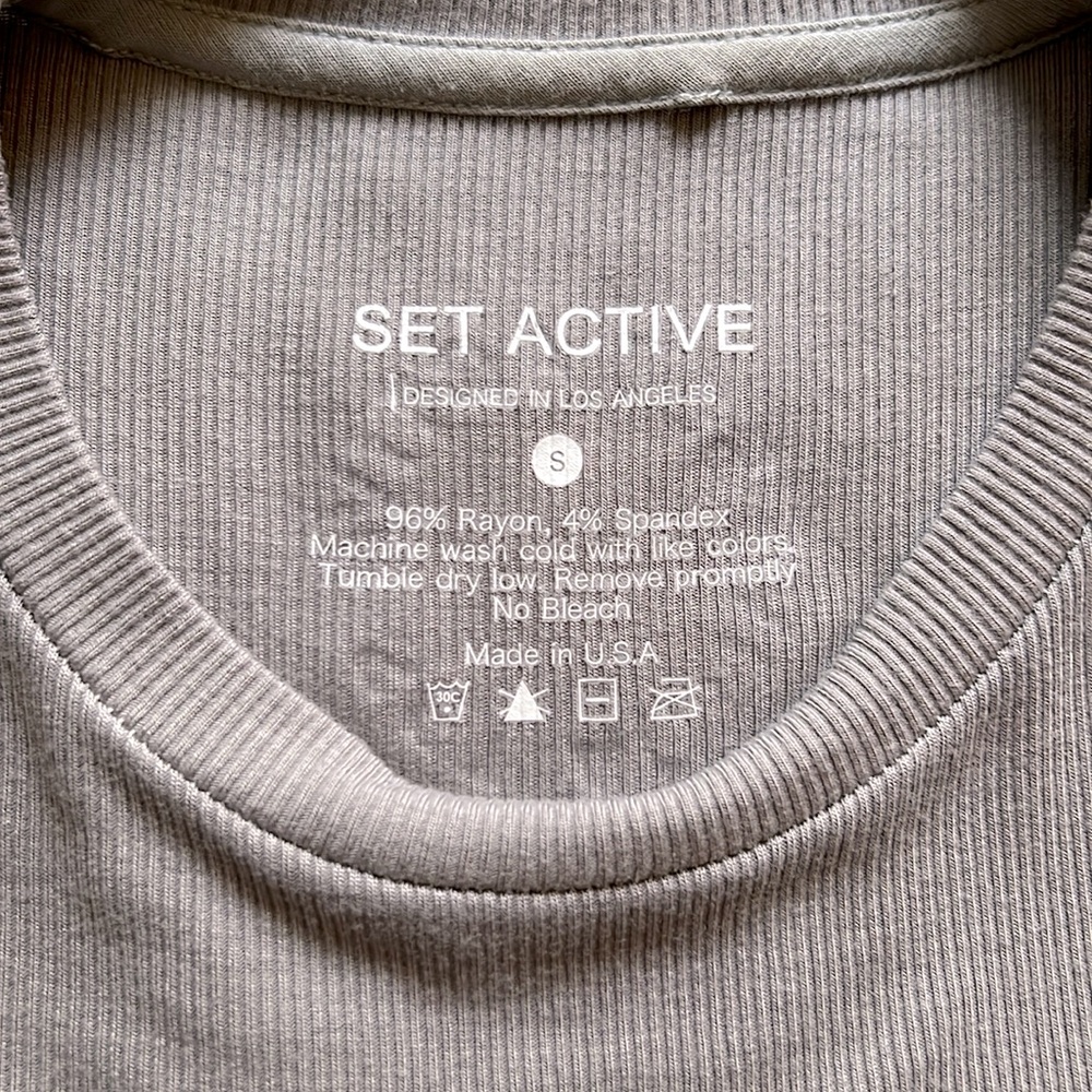 Set Active Form Tee - Picture 3 of 3